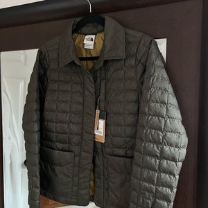 North face jacket thermo ball snap